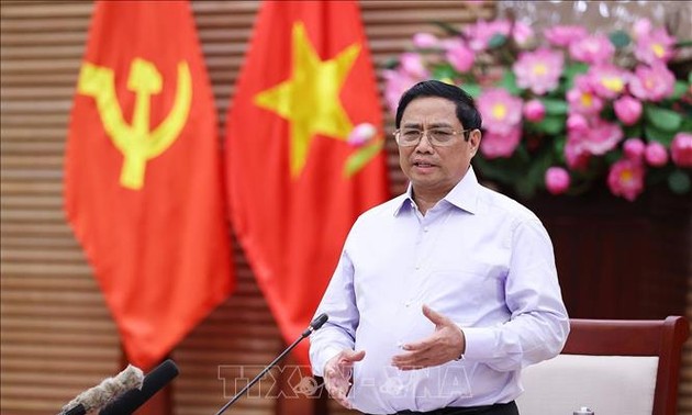 El primer ministro Pham Minh Chinh se reúne con autoridades principales de Nghe An