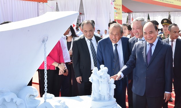 Presidente de Vietnam asiste a inauguración de zona memorial en Thanh Hoa