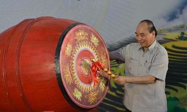 Presidente vietnamita felicita al sector educativo por inicio del nuevo curso escolar 