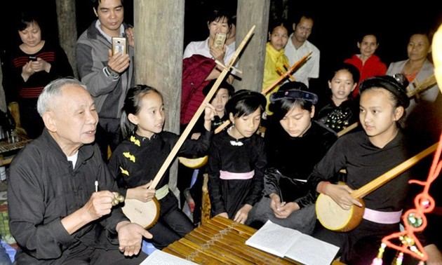 Etnias Tay, Nung y Thai preservan la cultura tradicional con clases y clubes de arte Then