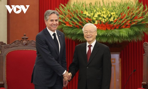 Líder político de Vietnam recibe a secretario de Estado de Estados Unidos