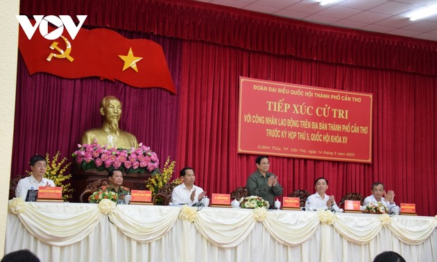 Electores de la ciudad de Can Tho expresan confianza en el manejo socioeconómico del Partido, Parlamento y Gobierno