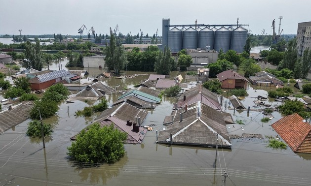 Voladura de la presa Nova Kajovka: Organismos de la ONU en Ucrania evalúan daños