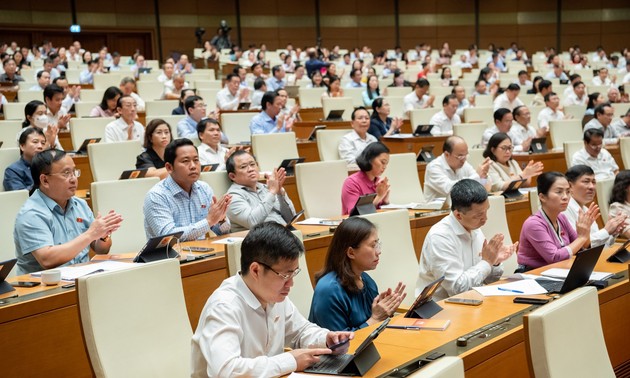 Parlamento vietnamita decide programa supervisor de 2024