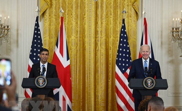 Reino Unido y Estados Unidos firman la Declaración del Atlántico