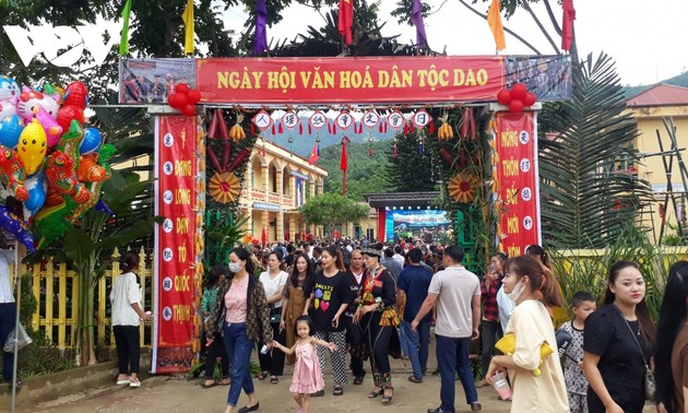 Vibrantes actividades de la Jornada Cultural de la etnia Dao 2023 en Yen Bai