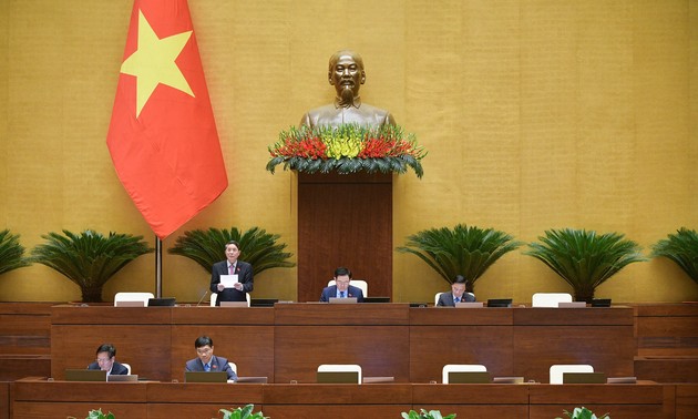 Parlamento vietnamita fija meta de crecimiento del PIB entre 6 y 6,5% para 2024