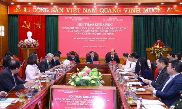 Destacan en Hanói aportes del ilustre dirigente Phan Van Khai 