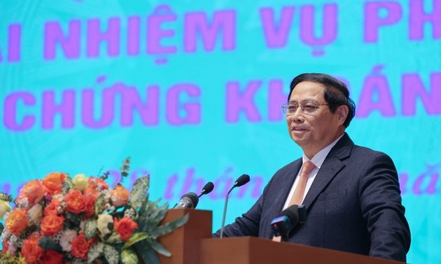 Gobierno vietnamita decidido a elevar nivel del mercado de valores del país