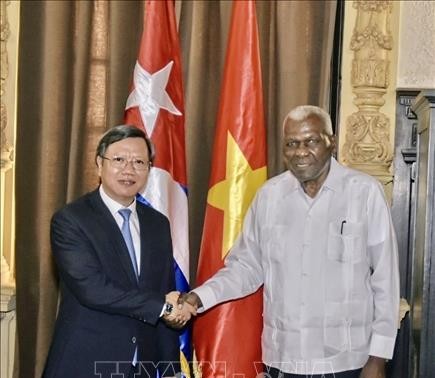 Relación Vietnam-Cuba es símbolo de nuestra época, afirma presidente del Parlamento cubano