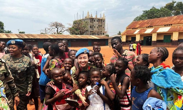 Mujeres “cascos azules” de Vietnam en misiones de paz en África