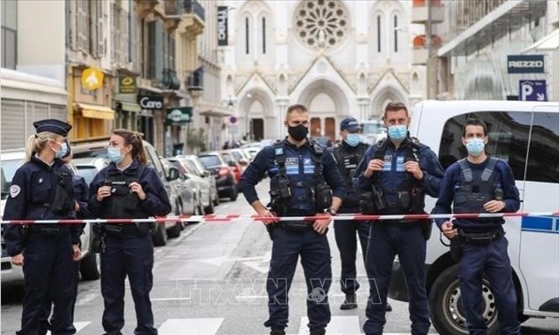 France: Gérald Darmanin annonce une «action massive» contre le séparatisme visant 76 mosquées