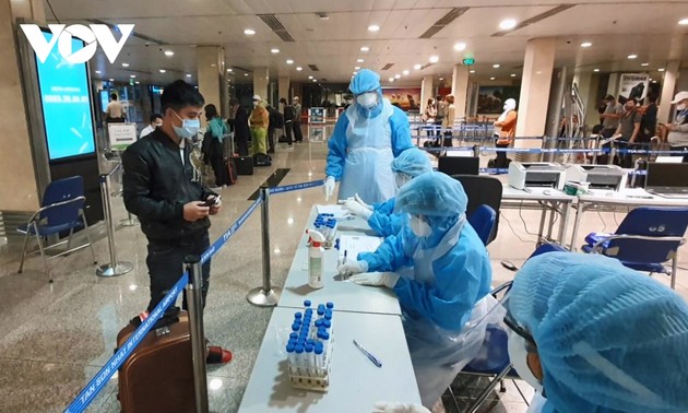 L’aéroport international de Tân Son Nhât reçoit le certificat international de prévention et de contrôle sanitaire