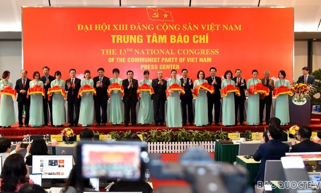 Le Centre de presse du 13e Congrès national du Parti communiste vietnamien inauguré