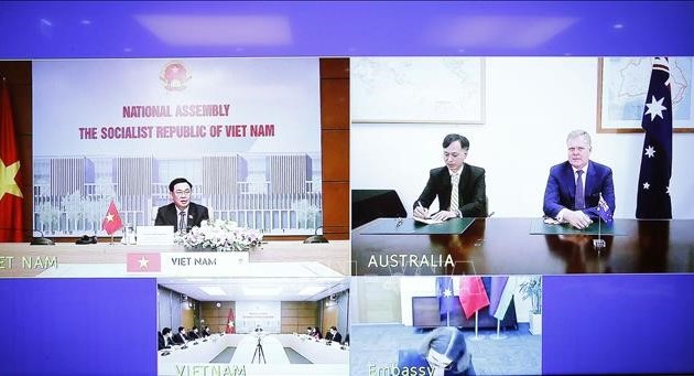 Vietnam/Australie : Entretien téléphonique Vuong Dinh Huê - Tony Smith