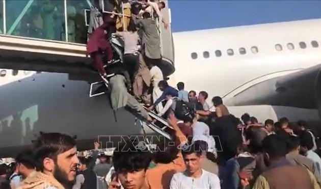 Afghanistan: l'autorité de l'aviation civile déconseille le survol du pays