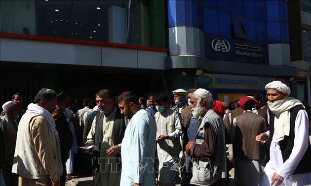 Les talibans annoncent le reste de leur gouvernement exclusivement masculin