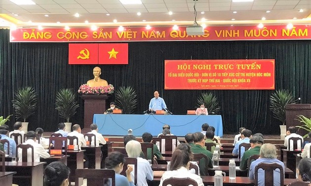 Nguyên Xuân Phuc: Hô Chi Minh-ville doit adapter sa stratégie préventive en fonction de la situation épidémique