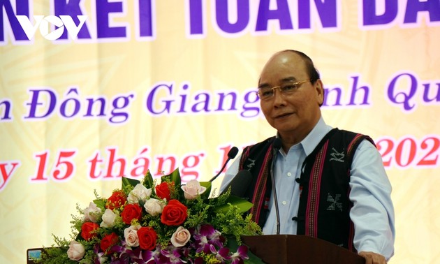 Nguyên Xuân Phuc à la Journée de la grande union nationale à Quang Nam