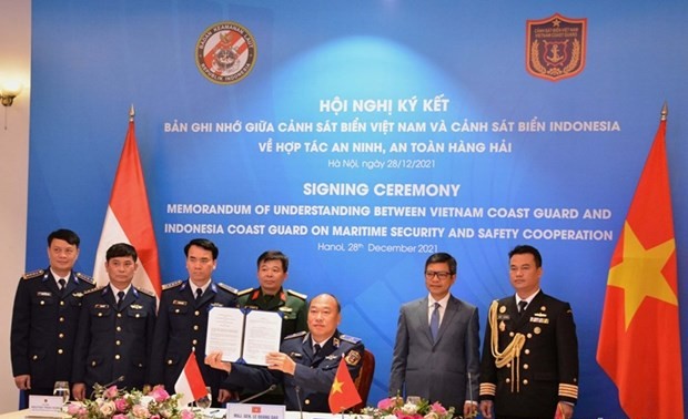 Sécurité maritime: le Vietnam et l’Indonésie s’appliquent à maintenir la sûreté en mer