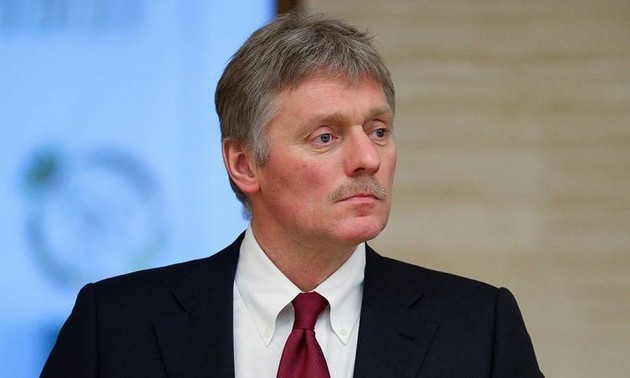 Kremlin: “Envoyer des casques bleus en Ukraine est une idée téméraire et dangereuse“