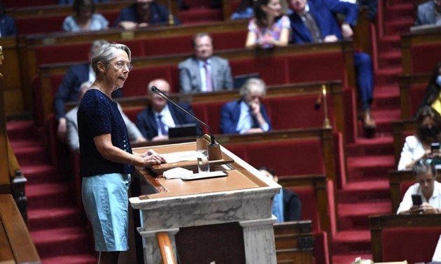 France: la motion de censure contre le gouvernement d'Élisabeth Borne rejetée