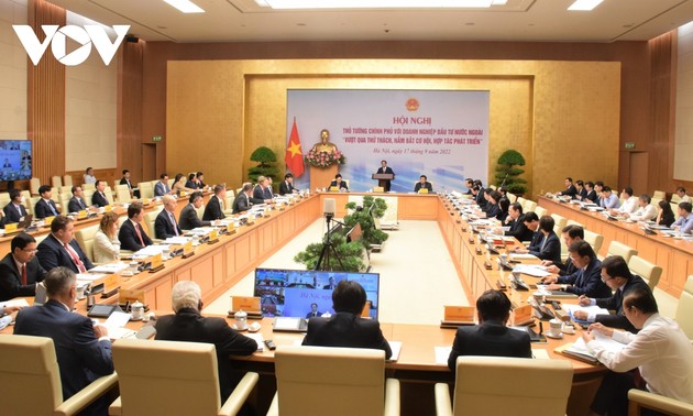 Pham Minh Chinh veut faire du Vietnam un centre des chaînes de valeurs mondiales