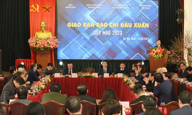 Trân Hông Hà appelle la presse à se moderniser
