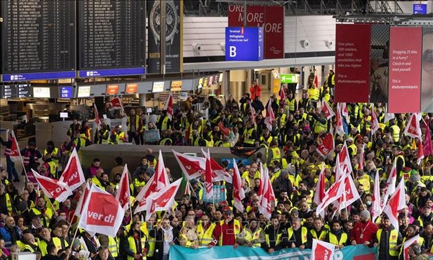 Allemagne: grève massive dans les transports