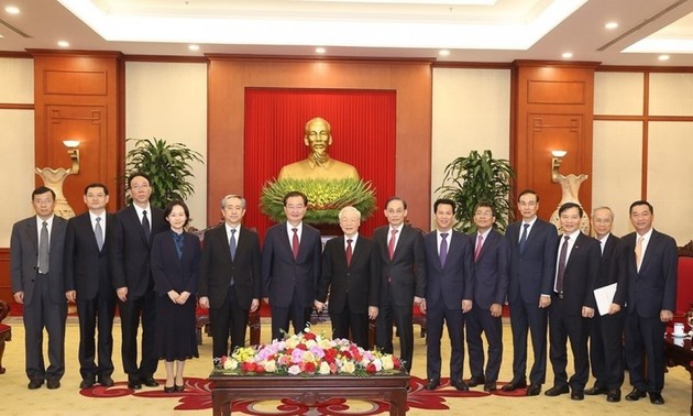 Nguyên Phu Trong reçoit le secrétaire du PCC du Yunnan