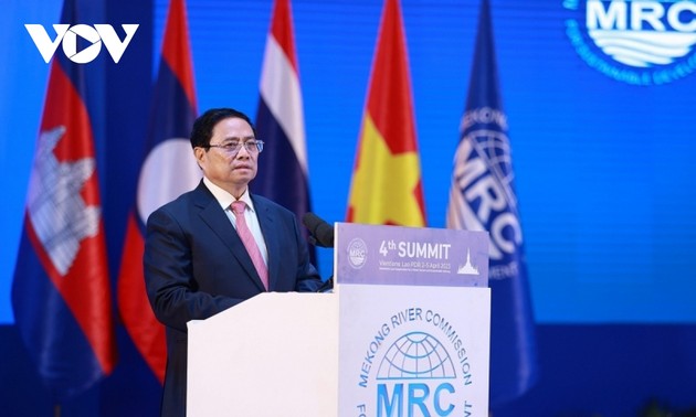Pham Minh Chinh prononce un discours lors du 4e sommet de la Commission du Mékong