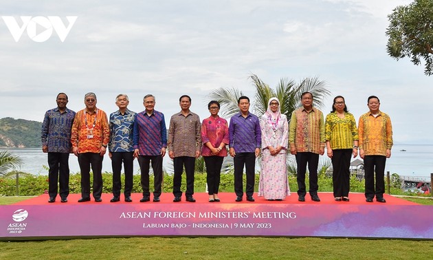 42e Sommet de l’ASEAN: réunions préparatoires des ministres des Affaires étrangères