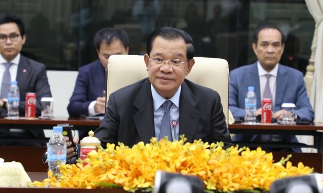 Le Premier ministre cambodgien Hun Sen renonce à son poste après 38 ans de pouvoir
