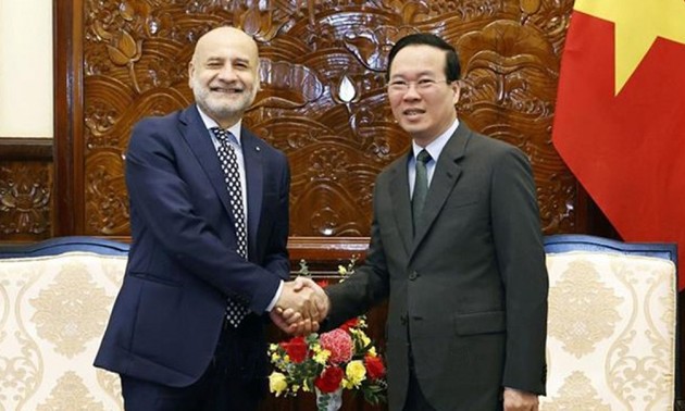 Le président Vo Van Thuong reçoit l’ambassadeur d’Italie