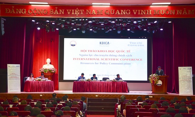 Hanoï accueille le symposium international sur les ressources pour la communication politique