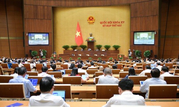 Cap sur l'avenir: Les grandes orientations socioéconomiques du Vietnam