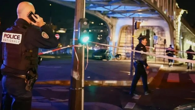 Paris: Un mort et deux blessés dans une attaque au couteau