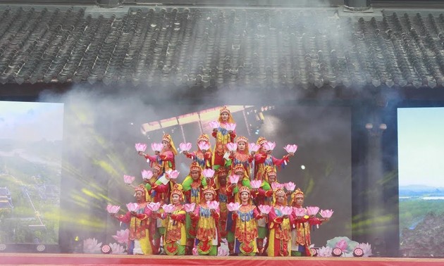 Coup d’envoi de la fête de la pagode Bai Dinh 