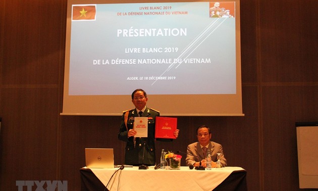 Vietnam Defense Whitebook introduced in Algeria
