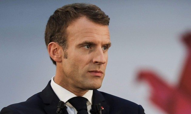 French President accuses Lebanon of betrayal