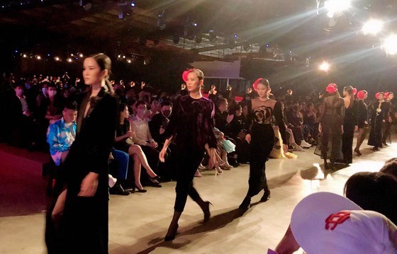 400 models, artists liven up 2020 Vietnam international fashion festival
