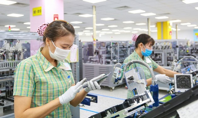 Vietnamese electronic exports enjoy boom: HSBC 