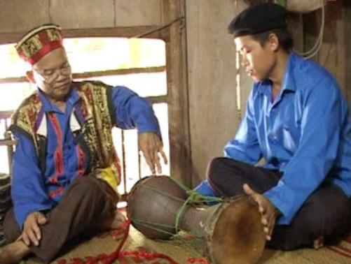 Clay drum, the traditional musical instrument of Cao Lan ethnic people