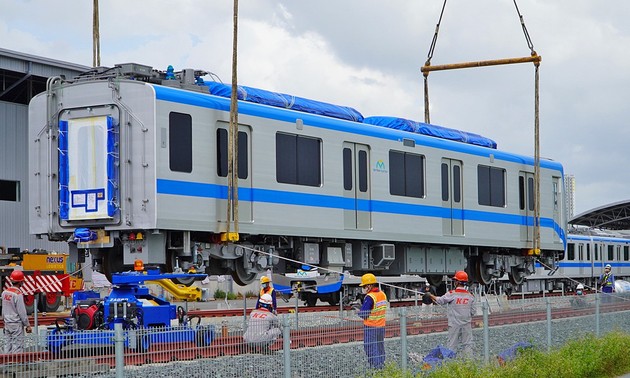 Two more metro trains to arrive in HCMC next week