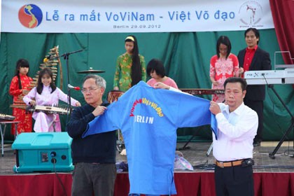 Khai trương môn phái VOVINAM - Việt Võ Đạo tại Berlin 