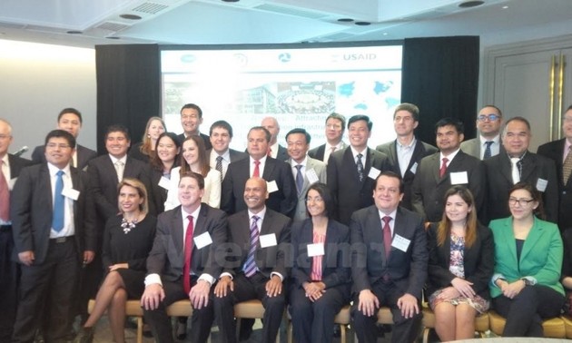 Việt Nam tham dự Hội thảo APEC về giao thông tại Mexico