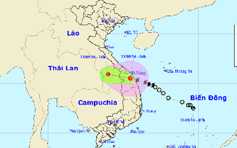 Đổ bộ Quảng Nam-Quảng Ngãi, bão số 4 suy yếu thành áp thấp nhiệt đới