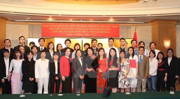 Phó Chủ tịch nước Đặng Thị Ngọc Thịnh gặp gỡ lưu học sinh Việt Nam tại Fukuoka, Nhật Bản 