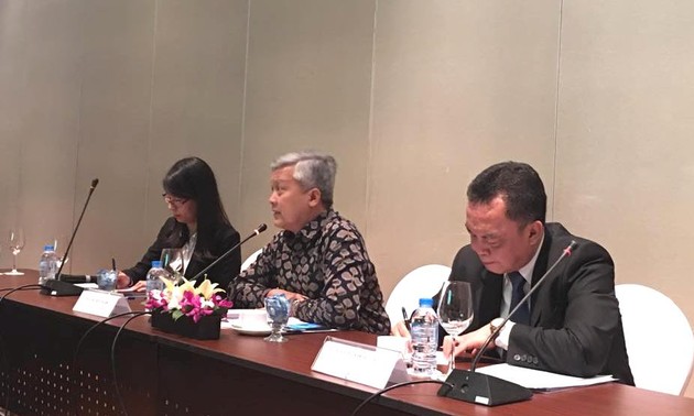   Việt Nam-Indonesia tăng cường hợp tác thương mại ngành dầu cọ và giấy