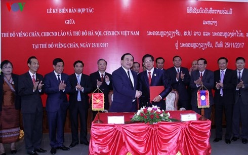 Hai Thủ đô Hà Nội và Vientiane tăng cường hợp tác toàn diện